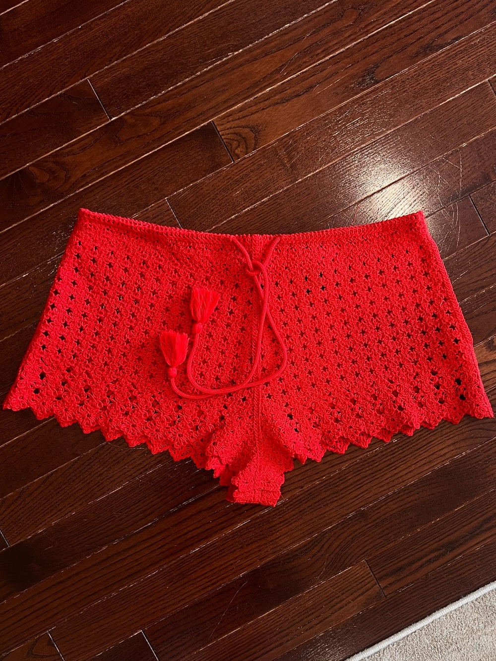 H&M Red Crochet Star Stitch Tassel Tie Shorts Sirencore Festival